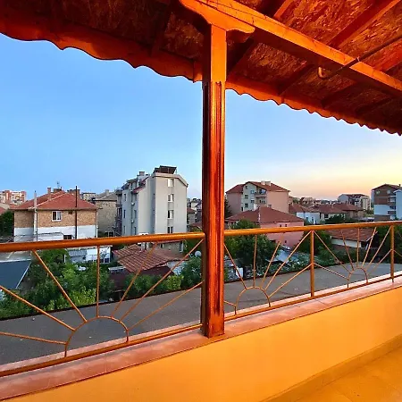 Mr Sea Apartamento Pomorie